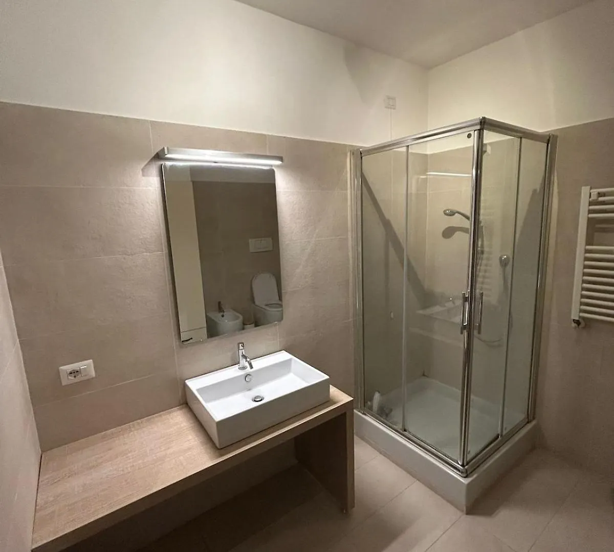 Large Cozy Studio In Porta Romana - Ied Milaan Appartement